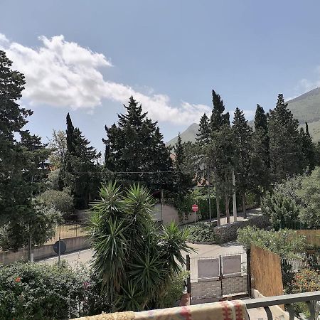 Camera Vicino L'Aeroporto Di Palermo Carini Zewnętrze zdjęcie